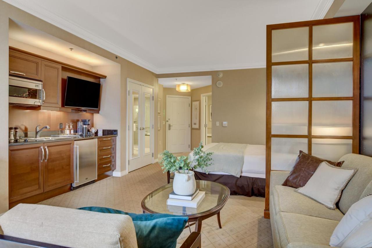 Balcony Full Strip View Suite Mgm Signature Free Valet 拉斯维加斯 外观 照片