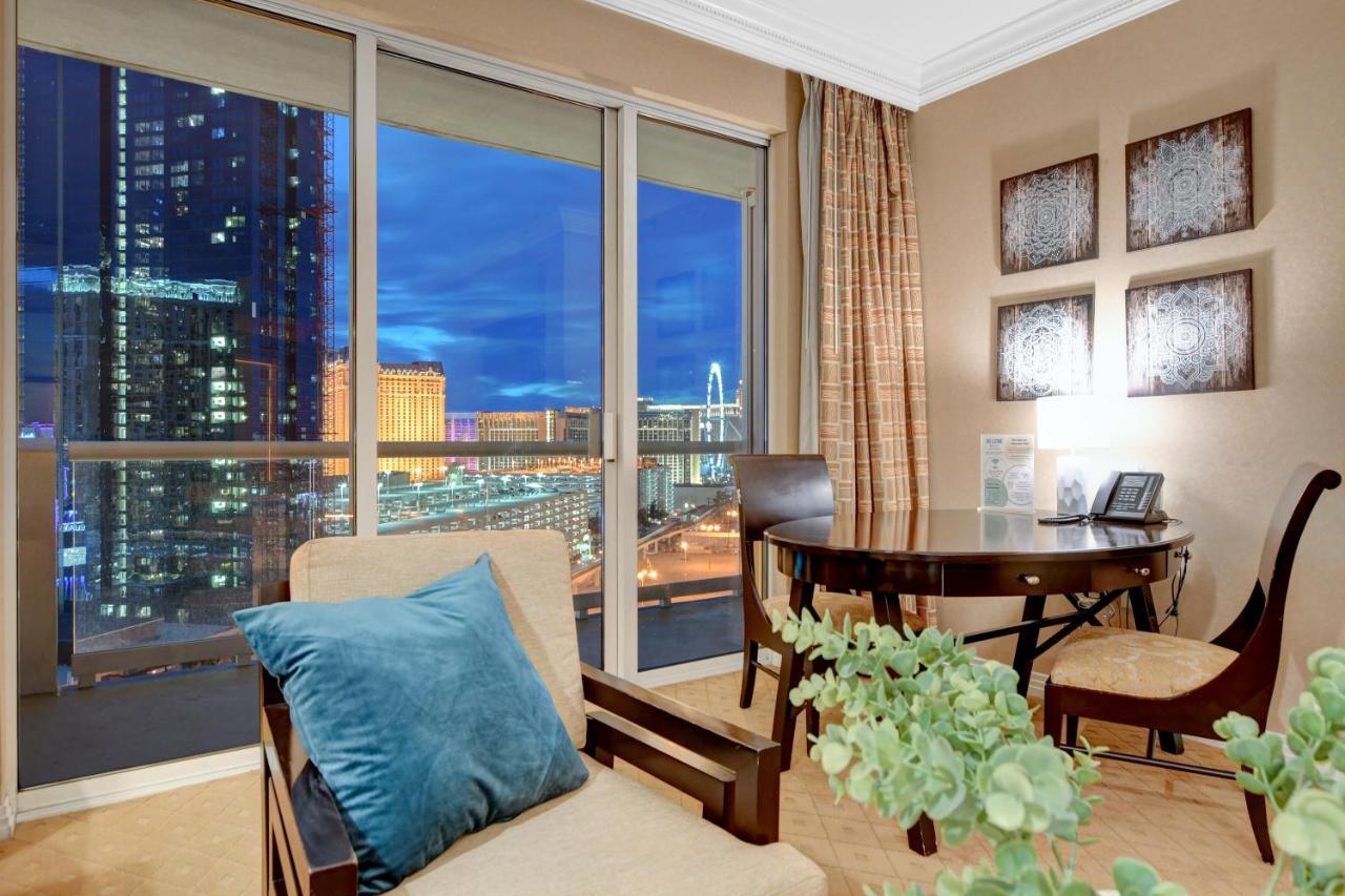Balcony Full Strip View Suite Mgm Signature Free Valet 拉斯维加斯 外观 照片