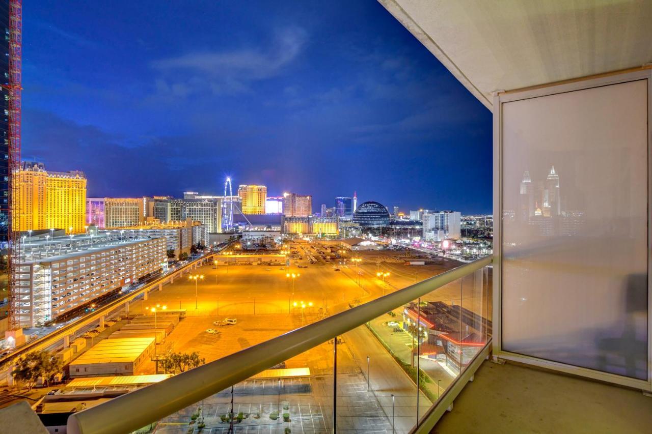 Balcony Full Strip View Suite Mgm Signature Free Valet 拉斯维加斯 外观 照片